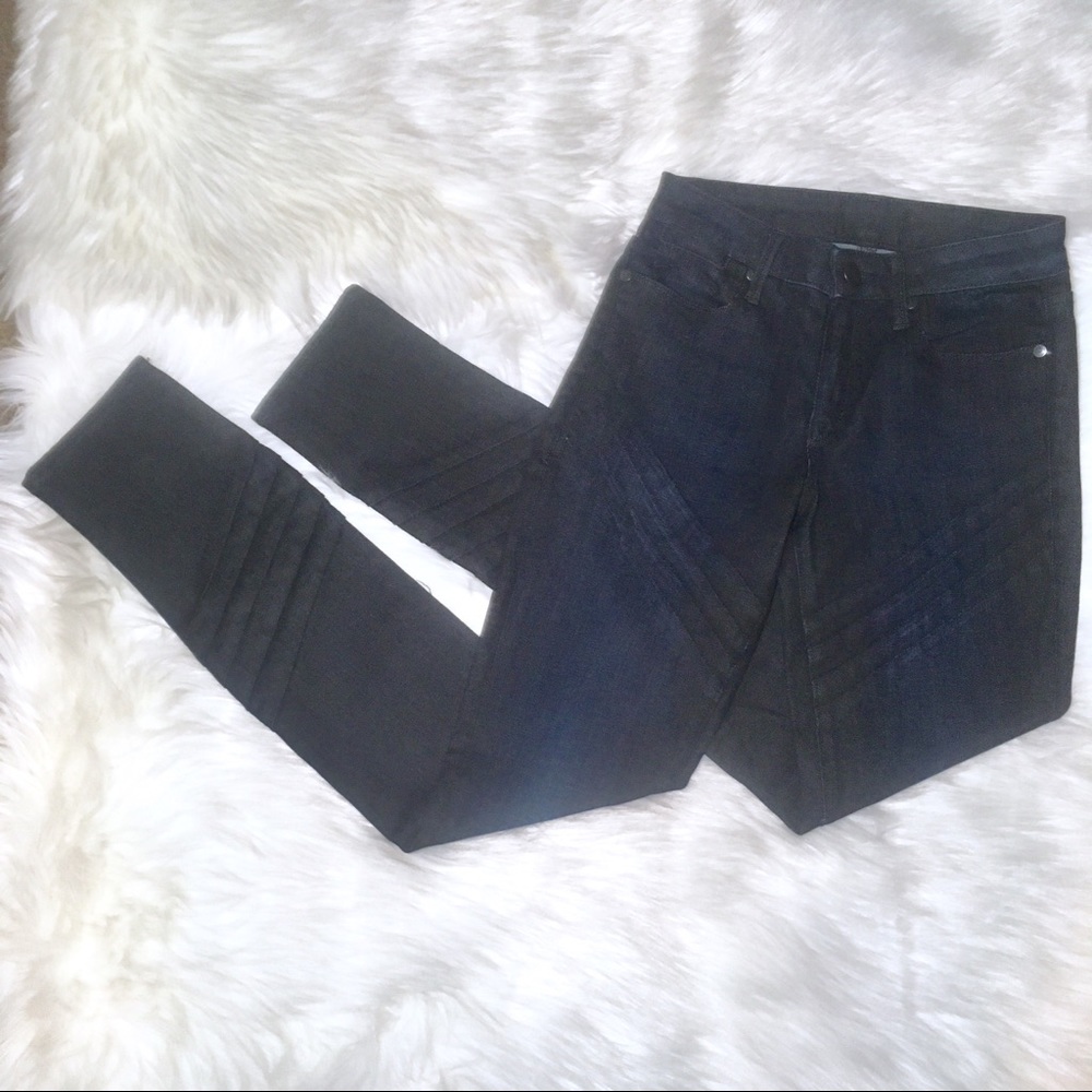NWT Denimocracy 24” navy blue skinny jeans ribbed